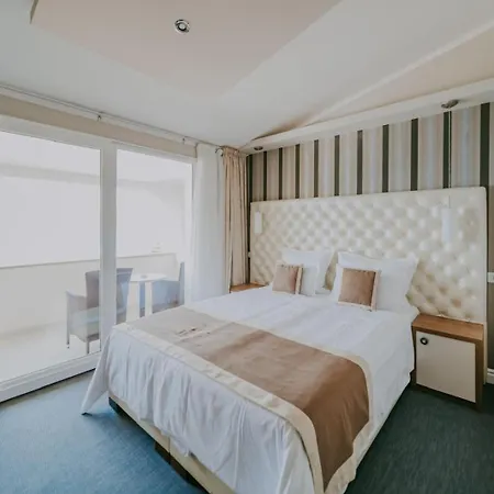 호텔 Bellevue 4*