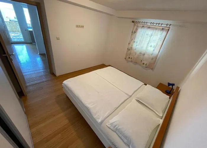 Bellevue 酒店 Stara Baška