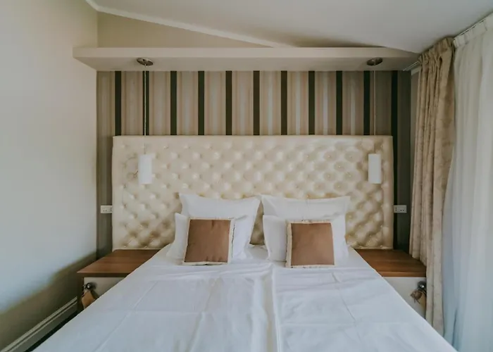 Bellevue 酒店 Stara Baška