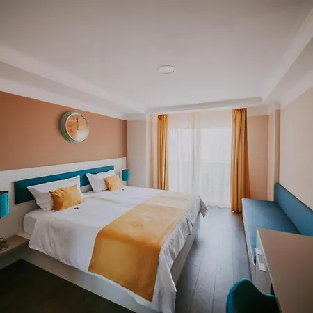 Ξενοδοχείο Bellevue 4*